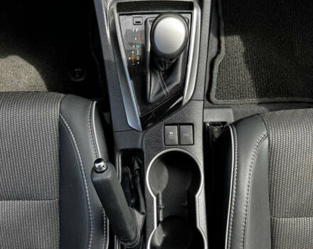 Синий Тойота Королла, объемом двигателя 1.8 л и пробегом 112 тыс. км за 10000 $, фото 28 на Automoto.ua