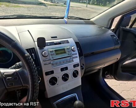 Синий Тойота Королла, объемом двигателя 1.6 л и пробегом 326 тыс. км за 5000 $, фото 4 на Automoto.ua