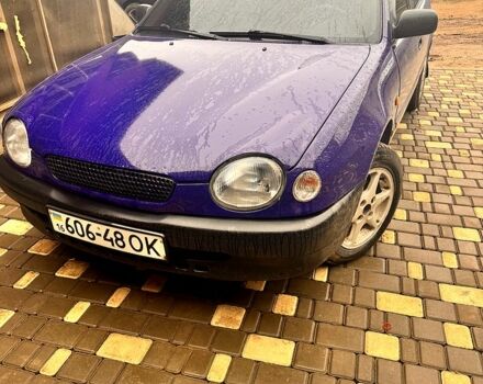 Синий Тойота Королла, объемом двигателя 1.4 л и пробегом 280 тыс. км за 2000 $, фото 1 на Automoto.ua