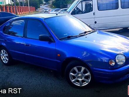 Синий Тойота Королла, объемом двигателя 1.6 л и пробегом 350 тыс. км за 3200 $, фото 1 на Automoto.ua