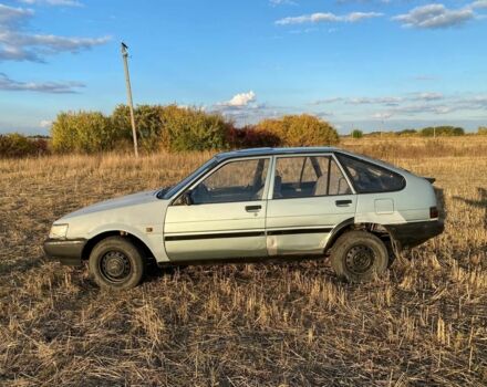 Зеленый Тойота Королла, объемом двигателя 1.3 л и пробегом 319 тыс. км за 800 $, фото 4 на Automoto.ua