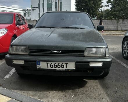 Зелений Тойота Королла, об'ємом двигуна 1.39 л та пробігом 272 тис. км за 1100 $, фото 1 на Automoto.ua