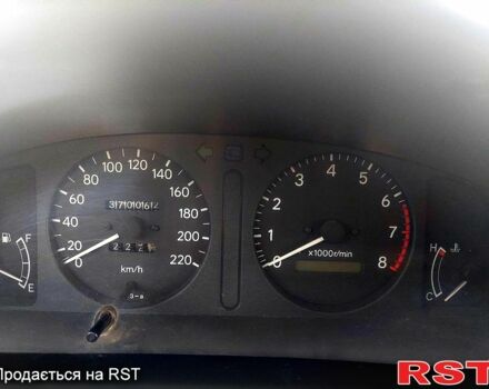 Зеленый Тойота Королла, объемом двигателя 1.6 л и пробегом 370 тыс. км за 3500 $, фото 6 на Automoto.ua