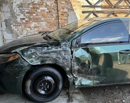 Зелений Тойота Королла, об'ємом двигуна 1.8 л та пробігом 225 тис. км за 4900 $, фото 6 на Automoto.ua