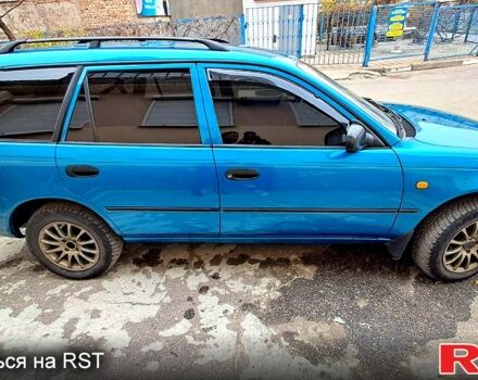 Зеленый Тойота Королла, объемом двигателя 1.3 л и пробегом 300 тыс. км за 3000 $, фото 8 на Automoto.ua