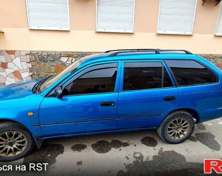 Зеленый Тойота Королла, объемом двигателя 1.3 л и пробегом 300 тыс. км за 3000 $, фото 1 на Automoto.ua