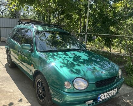 Зеленый Тойота Королла, объемом двигателя 1.3 л и пробегом 100 тыс. км за 3300 $, фото 1 на Automoto.ua
