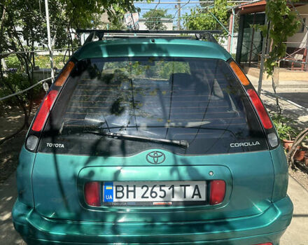 Зелений Тойота Королла, об'ємом двигуна 1.3 л та пробігом 400 тис. км за 3300 $, фото 2 на Automoto.ua