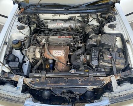 Белый Тойота Корона, объемом двигателя 1.8 л и пробегом 351 тыс. км за 1300 $, фото 1 на Automoto.ua