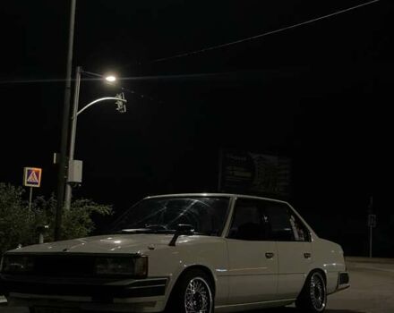 Белый Тойота Корона, объемом двигателя 1.8 л и пробегом 200 тыс. км за 2300 $, фото 3 на Automoto.ua