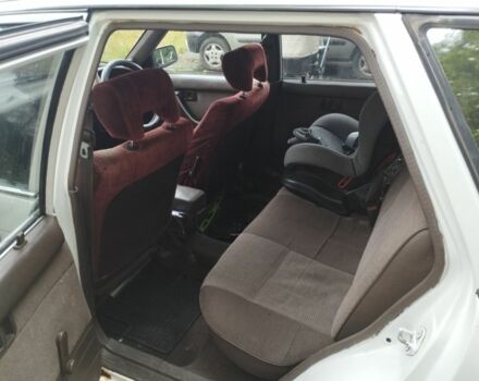 Белый Тойота Корона, объемом двигателя 1.5 л и пробегом 240 тыс. км за 1100 $, фото 1 на Automoto.ua