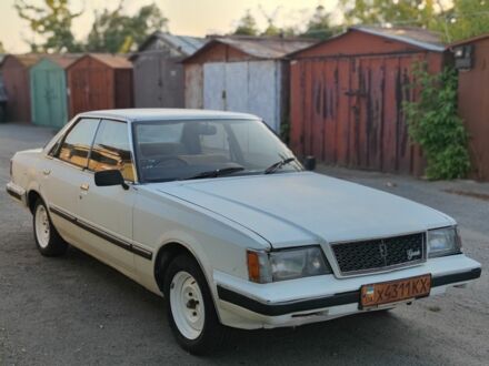 Белый Тойота Корона, объемом двигателя 2 л и пробегом 141 тыс. км за 1800 $, фото 1 на Automoto.ua