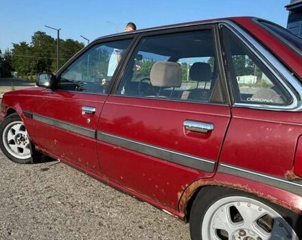 Красный Тойота Корона, объемом двигателя 1.83 л и пробегом 250 тыс. км за 1500 $, фото 1 на Automoto.ua