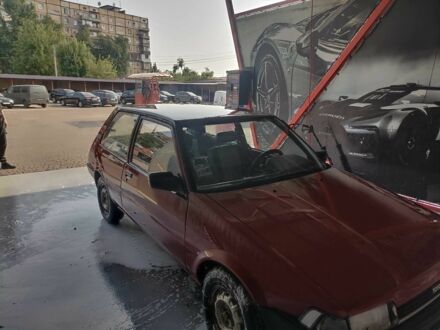 Тойота Корона 1987 у Кривому Розі на Automoto.ua Червоний Тойота Корона, об'ємом двигуна 1.3 л та пробігом 255 тис. км за 508 $, фото 1 на Automoto.ua