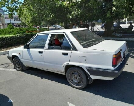 Белый Тойота Корса, объемом двигателя 1.3 л и пробегом 170 тыс. км за 400 $, фото 2 на Automoto.ua