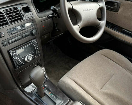 Білий Тойота Креста, об'ємом двигуна 2.5 л та пробігом 500 тис. км за 6000 $, фото 2 на Automoto.ua