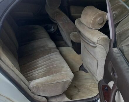 Белый Тойота Краун, объемом двигателя 2.5 л и пробегом 200 тыс. км за 3000 $, фото 5 на Automoto.ua