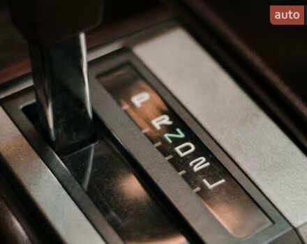 Бежевый Тойота Краун, объемом двигателя 1.99 л и пробегом 270 тыс. км за 10000 $, фото 4 на Automoto.ua