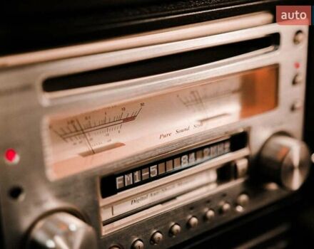 Бежевый Тойота Краун, объемом двигателя 1.99 л и пробегом 270 тыс. км за 10000 $, фото 3 на Automoto.ua