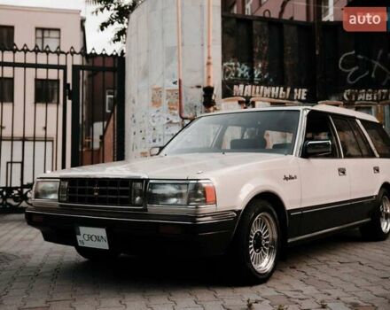 Бежевый Тойота Краун, объемом двигателя 1.99 л и пробегом 270 тыс. км за 10000 $, фото 24 на Automoto.ua