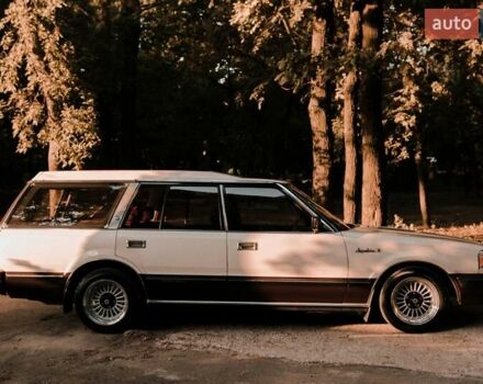 Бежевый Тойота Краун, объемом двигателя 1.99 л и пробегом 270 тыс. км за 10000 $, фото 21 на Automoto.ua