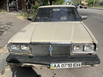 Тойота Краун 1979 в Киеве на Automoto.ua Бежевый Тойота Краун, объемом двигателя 2.6 л и пробегом 180 тыс. км за 1150 $, фото 1 на Automoto.ua