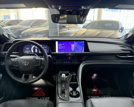 Серый Тойота Краун, объемом двигателя 0 л и пробегом 23 тыс. км за 45900 $, фото 19 на Automoto.ua