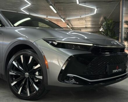 Серый Тойота Краун, объемом двигателя 0 л и пробегом 23 тыс. км за 45900 $, фото 3 на Automoto.ua