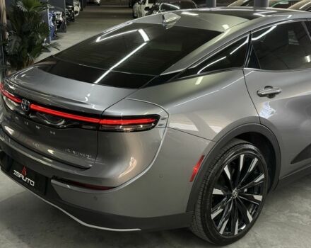 Серый Тойота Краун, объемом двигателя 0 л и пробегом 23 тыс. км за 45900 $, фото 9 на Automoto.ua