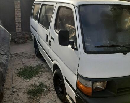 Белый Тойота Другая, объемом двигателя 0 л и пробегом 425 тыс. км за 2300 $, фото 2 на Automoto.ua