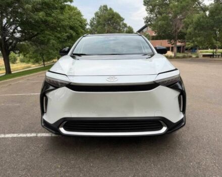 Белый Тойота Другая, объемом двигателя 0 л и пробегом 13 тыс. км за 11100 $, фото 1 на Automoto.ua