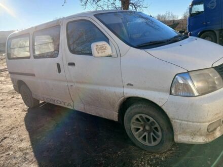 Белый Тойота Другая, объемом двигателя 2.5 л и пробегом 300 тыс. км за 4700 $, фото 1 на Automoto.ua