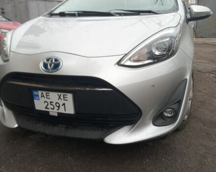 Сірий Тойота Інша, об'ємом двигуна 1.5 л та пробігом 61 тис. км за 13600 $, фото 2 на Automoto.ua