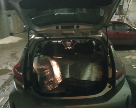 Сірий Тойота Інша, об'ємом двигуна 1.5 л та пробігом 61 тис. км за 13600 $, фото 3 на Automoto.ua