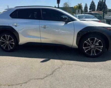 Серый Тойота Другая, объемом двигателя 0 л и пробегом 35 тыс. км за 19000 $, фото 3 на Automoto.ua