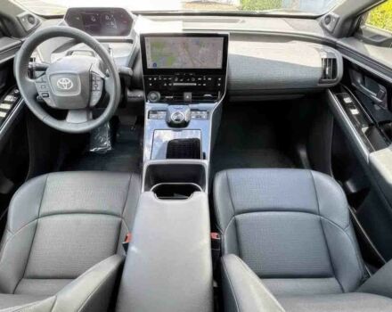 Сірий Тойота Інша, об'ємом двигуна 0 л та пробігом 14 тис. км за 9000 $, фото 9 на Automoto.ua