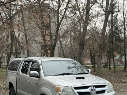 Сірий Тойота Інша, об'ємом двигуна 3 л та пробігом 150 тис. км за 6500 $, фото 1 на Automoto.ua