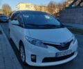 Белый Тойота Эстима, объемом двигателя 2.4 л и пробегом 128 тыс. км за 13750 $, фото 3 на Automoto.ua