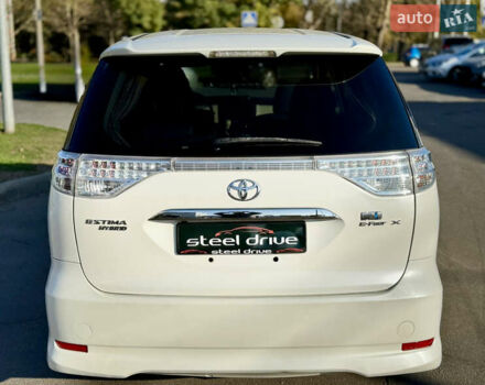 Белый Тойота Эстима, объемом двигателя 2.36 л и пробегом 101 тыс. км за 13499 $, фото 3 на Automoto.ua