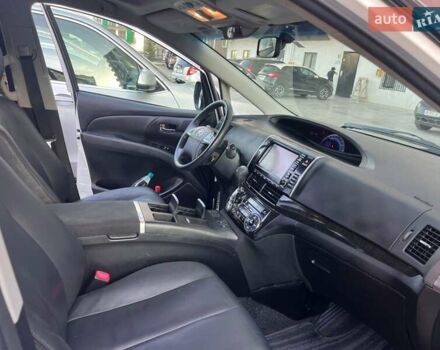 Белый Тойота Эстима, объемом двигателя 2.4 л и пробегом 52 тыс. км за 18850 $, фото 41 на Automoto.ua