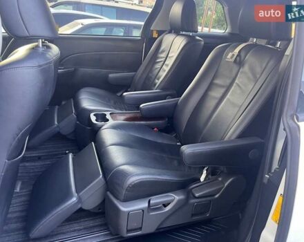 Белый Тойота Эстима, объемом двигателя 2.4 л и пробегом 52 тыс. км за 18850 $, фото 16 на Automoto.ua