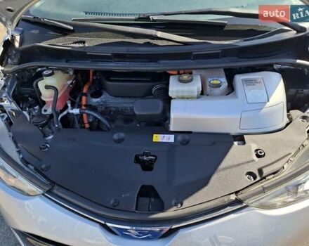 Серый Тойота Эстима, объемом двигателя 2.36 л и пробегом 76 тыс. км за 21750 $, фото 5 на Automoto.ua