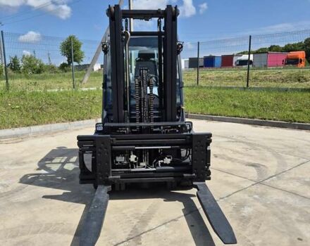 Червоний Тойота ФГ, об'ємом двигуна 0 л та пробігом 7 тис. км за 23560 $, фото 4 на Automoto.ua