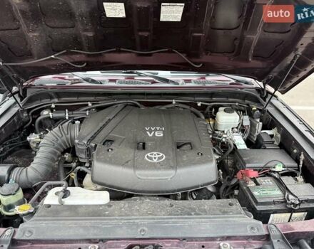 Белый Тойота ФЖ Крузер, объемом двигателя 3.96 л и пробегом 153 тыс. км за 23500 $, фото 27 на Automoto.ua