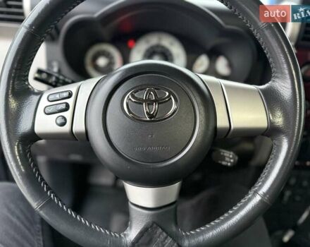 Белый Тойота ФЖ Крузер, объемом двигателя 3.96 л и пробегом 153 тыс. км за 23500 $, фото 29 на Automoto.ua