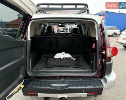 Белый Тойота ФЖ Крузер, объемом двигателя 3.96 л и пробегом 153 тыс. км за 23500 $, фото 15 на Automoto.ua