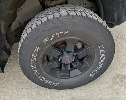 Белый Тойота ФЖ Крузер, объемом двигателя 4 л и пробегом 255 тыс. км за 21000 $, фото 20 на Automoto.ua