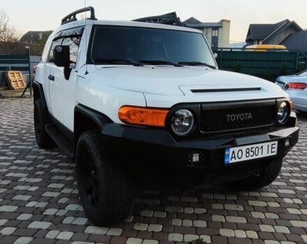 Белый Тойота ФЖ Крузер, объемом двигателя 4 л и пробегом 191 тыс. км за 26700 $, фото 12 на Automoto.ua