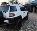 Белый Тойота ФЖ Крузер, объемом двигателя 4 л и пробегом 191 тыс. км за 26700 $, фото 3 на Automoto.ua