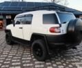 Белый Тойота ФЖ Крузер, объемом двигателя 4 л и пробегом 191 тыс. км за 26700 $, фото 4 на Automoto.ua